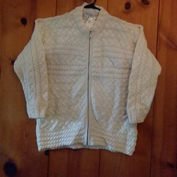 NWT 100% Merino Wool Cardigan by Connemara - Picture 7 of 8